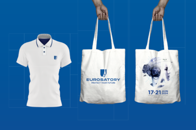 MOCKUP T-SHIRT ET SAC